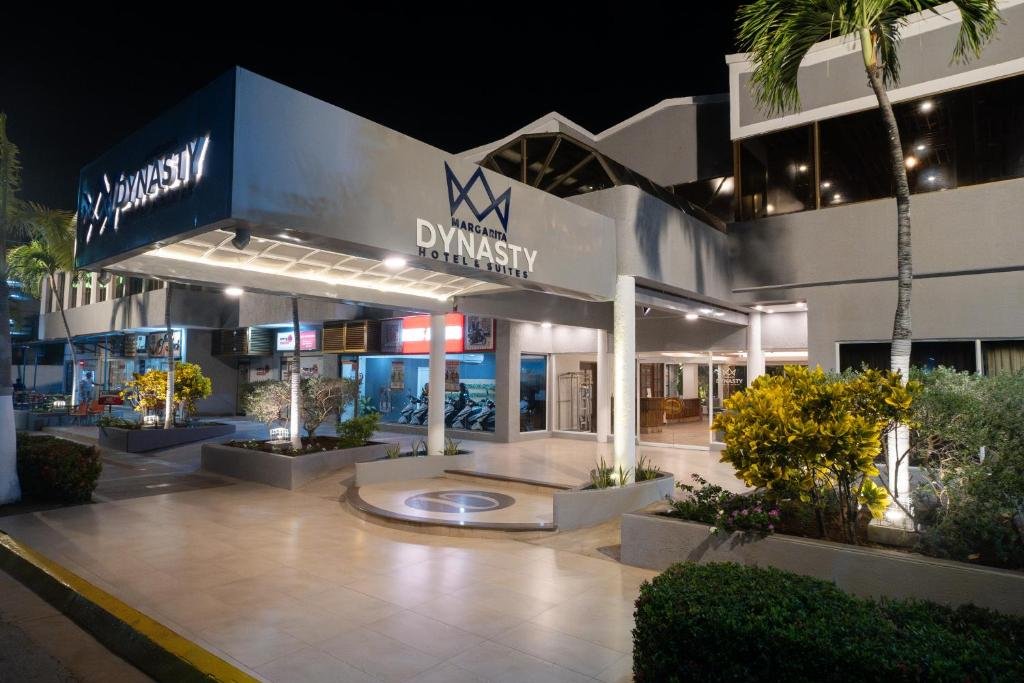 Margarita Dynasty Hotel & Suites 3